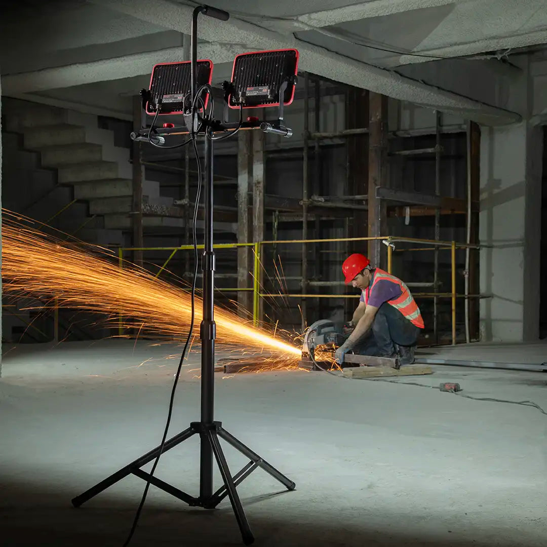 Ronix Doppel-LED-Arbeitsleuchte mit Stativ, 50 W